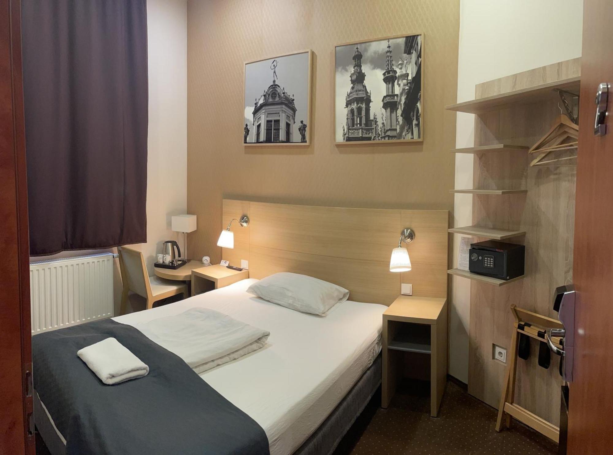 Budapest Citi Guesthouse - Self Check In * Budapest